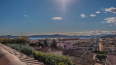 Schitterend modern penthouse met ruim dakterras in het gezellige centrum van Sainte Maxime