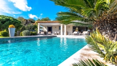 Stunning contemporary and very luxurious villa with panoramic views