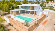 Beautiful new build modern ibiza style villa close to Moraira centre