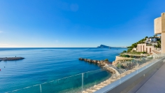 Stunning high tech penthouse in amazing location facing the sea and marina of Altea