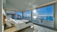 Schitterend high tech design penthouse op unieke locatie pal aan zee en de jachthaven van Altea