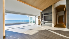 Schitterend high tech design penthouse op unieke locatie pal aan zee en de jachthaven van Altea