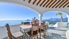 Schitterende Mediterrane Ibiza stijl villa met spectaculair zeezicht in Altea Hills