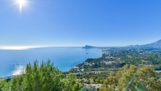 Superb Mediterranean villa with spectacular sea views in Altea Hills