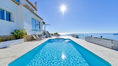 Schitterende Mediterrane Ibiza stijl villa met spectaculair zeezicht in Altea Hills