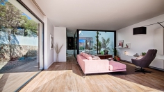 Stunning contemporary townhouses just 300 m from the beach and towncenter of Moraira