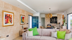 Hoge kwaliteit moderne villa met 100% privacy en prachtig zeezicht