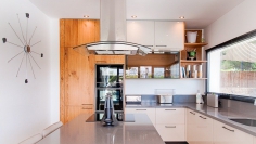 Beautiful contemporary villa with lovely sea views and 100% privacy