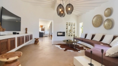 Superb Ibiza style villa in a lovely location in Moraira