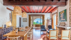 Superb renovated finca with many authentic details and stunning sea and mountain views
