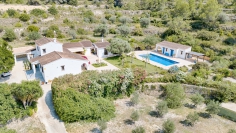 Beautiful finca in green surroundings offering breathtaking views in Benissa 