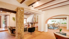 Costa Blanca's Hidden Gem: A Restored 200-Year-Old Finca surrounded by natural beauty