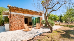 Costa Blanca's Hidden Gem: A Restored 200-Year-Old Finca surrounded by natural beauty