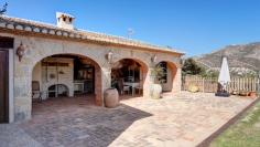 Unique luxury finca with sea and mountain views in one of the most beautiful spots of Moraira