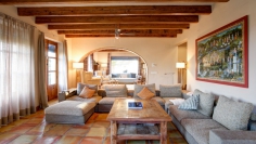 Unique luxury finca with sea and mountain views in one of the most beautiful spots of Moraira