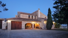 Unique luxury finca with sea and mountain views in one of the most beautiful spots of Moraira