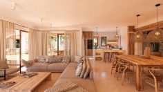 luxury new-build finca in Mediterranean style on large plot with panoramic views