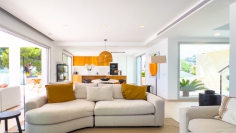 Modern Mediterrane villa met panoramisch zeezicht op toplocatie in Moraira