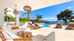 Modern Mediterrane villa met panoramisch zeezicht op toplocatie in Moraira