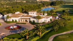 Schitterende en zeer complete kwaliteits villa op het mooiste 5* golfresort van Spanje