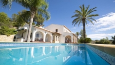 Stunning luxurious finca with beautiful views