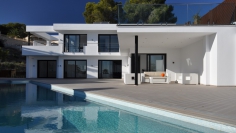 Beautiful hightech villa with panoramic sea view close to the beach