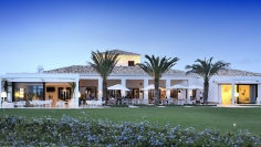 Luxury design villas on stunning Golf & Country Club