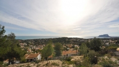 Fantastisch bouwperceel met zeezicht in Moraira