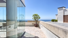 Schitterend design penthouse met zeezicht