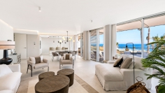 High end frontline beach apartment now for fantastic price 