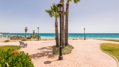 Amazing fronline beach penthouse with stunning sea views within walking distance to amenities