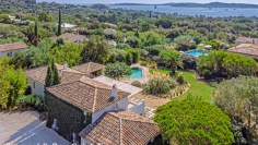 Lovely family house overlooking St Tropez bay and walking distance to the beach and golfcourse