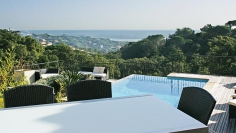 Spacious villa in lovely private domaine overlooking the bay of Saint Tropez