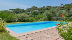 Lovely Provencal villa in private domain at walking distance to the beach