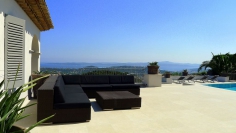 Fantastische modern Provencaalse villa met spectaculair uitzicht op zee!