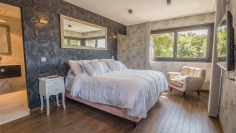 Luxurious contemporary villa within walking distance to the sea and centre of Sainte Maxime