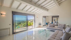 Beautiful modern Provencal villa with  separate guest house and amazing views of the sea and golf course