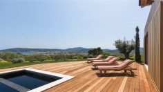 Exceptional Bayfront Escape: Modern Designer Villa with stunnig sea views close to St. Tropez