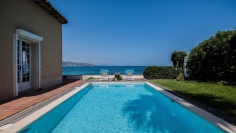 Unieke Waterfront villa aan zee in Sainte Maxime – Een zeldzame kans aan de Golf van Saint-Tropez