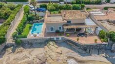 Unieke Waterfront villa aan zee in Sainte Maxime – Een zeldzame kans aan de Golf van Saint-Tropez