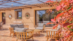 Stijlvolle en volledig gerenoveerde Provencaalse villa op geweldige locatie!