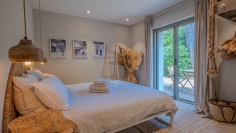 Bohemian-chic villa met zeezicht in Sainte-Maxime op loopafstand strand, jachthaven en centrum