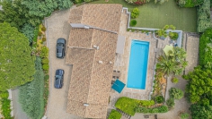 Buitenkans: modern Provencaalse villa op heerlijke locatie voor zeer scherpe prijs!
