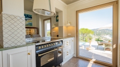 Exclusive villa with the most spectacular views over La Nartelle beach and the sea