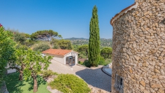Exclusive villa with the most spectacular views over La Nartelle beach and the sea
