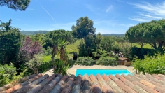 Amazing Provencal style villa overlooking the vinyards of Gassin