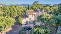 Beautiful and spacious family villa a stone's throw from Port Grimaud and the beach