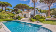 Superb modern Provencal villa on the bay of Saint Tropez a short walk from the beach