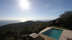 Impressive villa with fabulous views over the bay of Cavalaire