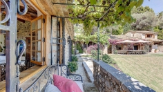 Schitterend authentiek landhuis op loopafstand van Saint Paul de Vence